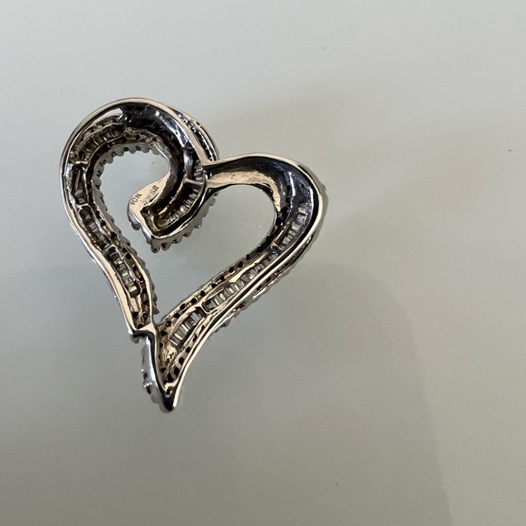 Solid 10K White Gold 0.50ctw Natural Diamond Heart Love Pendant - Picture 4 of 5